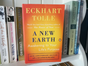 UPLIFTING BOOKS A New Earth By Eckhart Tolle